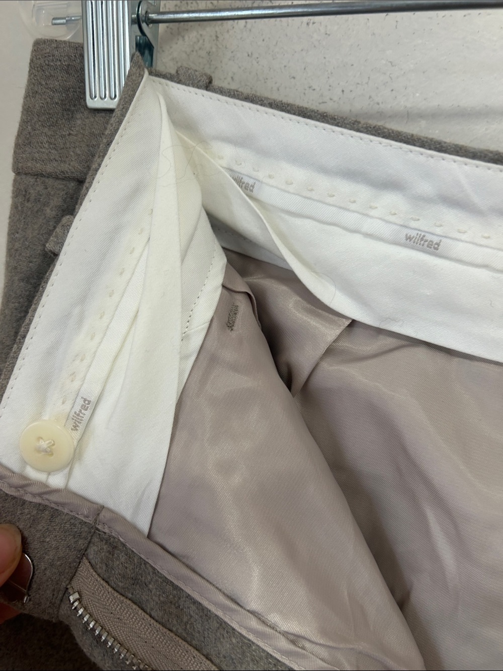 Aritzia Wilfred The Effortless Pant
Wool cashmere relaxed wide-leg trousers 12 - Picture 11 of 11